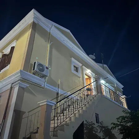 Casa Chara 2 *